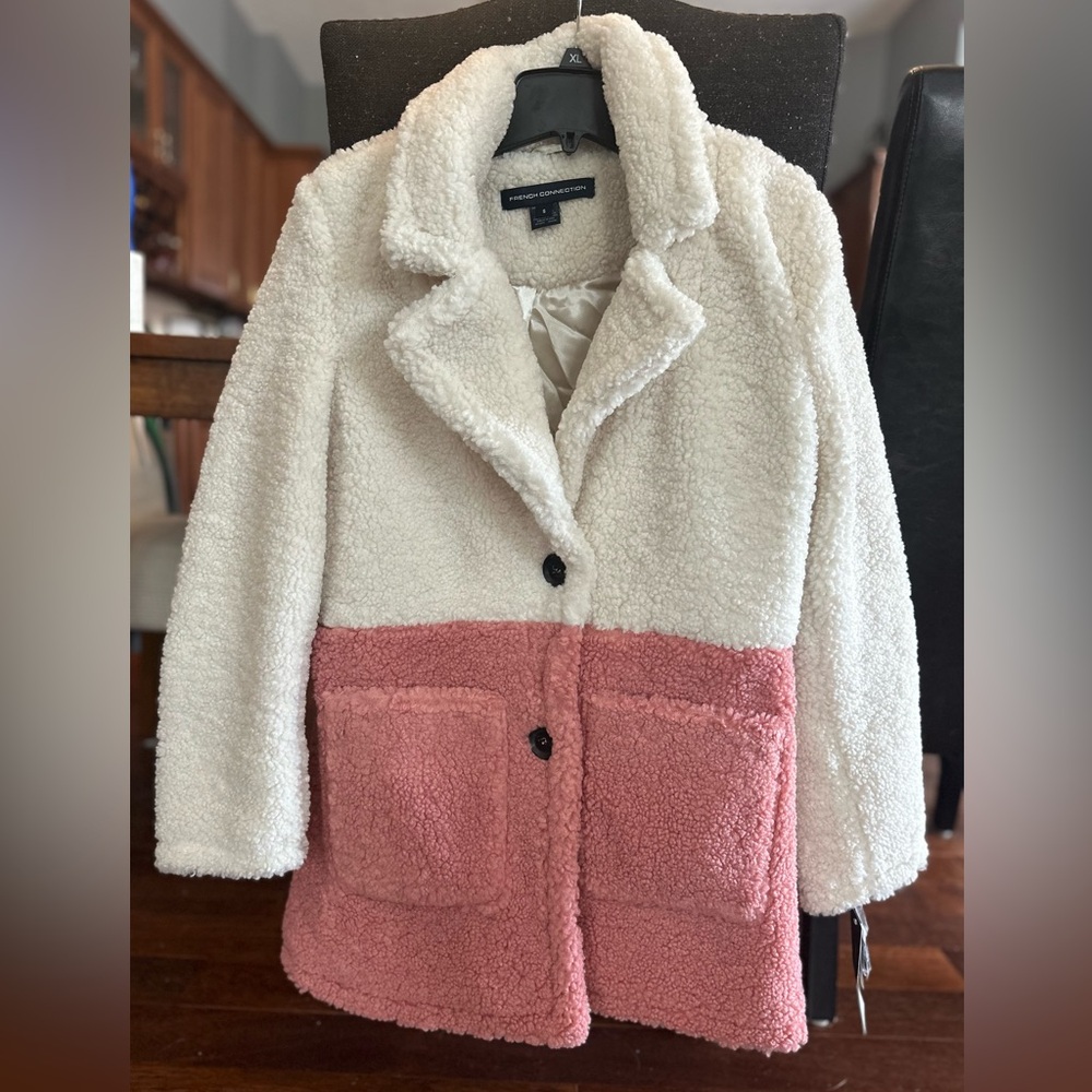 🆕 💝 French Connection Two-Tone Faux Fur / Sherpa Teddy Jacket in Ivory & Pink